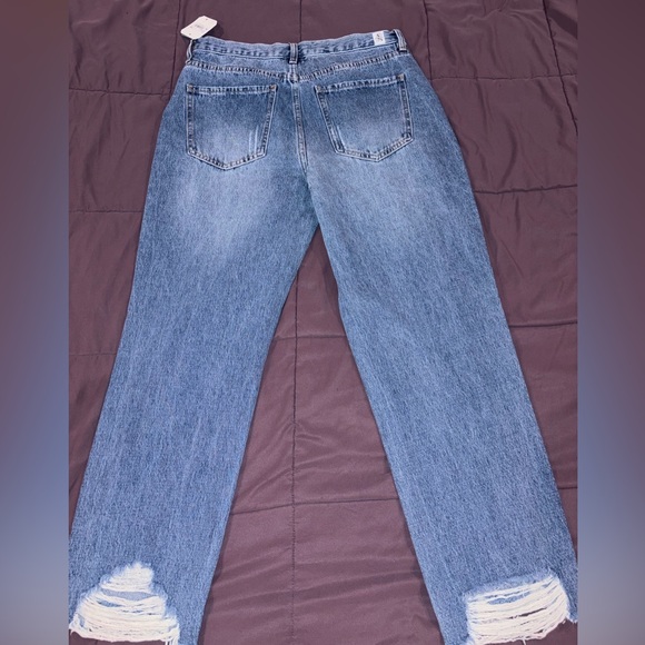 Altar'd State Distressed Straight Leg Jeans - Blue Size 29 NWT - Picture 2 of 7